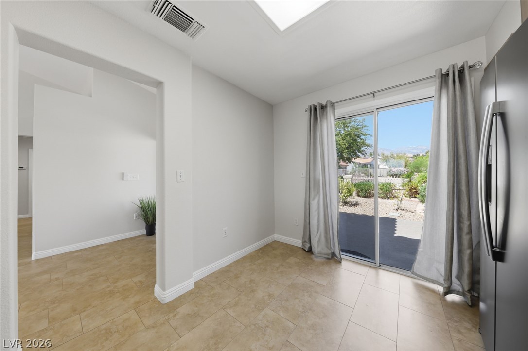 2406 Spring Water Drive Property Photo 6