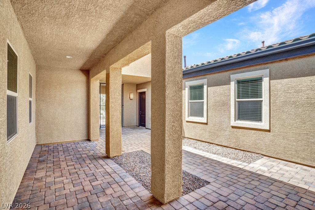 10360 Mystic Ledge Court Property Photo 7