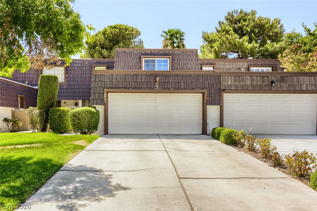 2951 Pinehurst Drive Property Photo 2