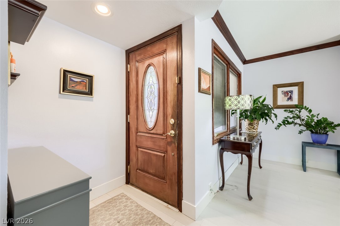 2951 Pinehurst Drive Property Photo 4