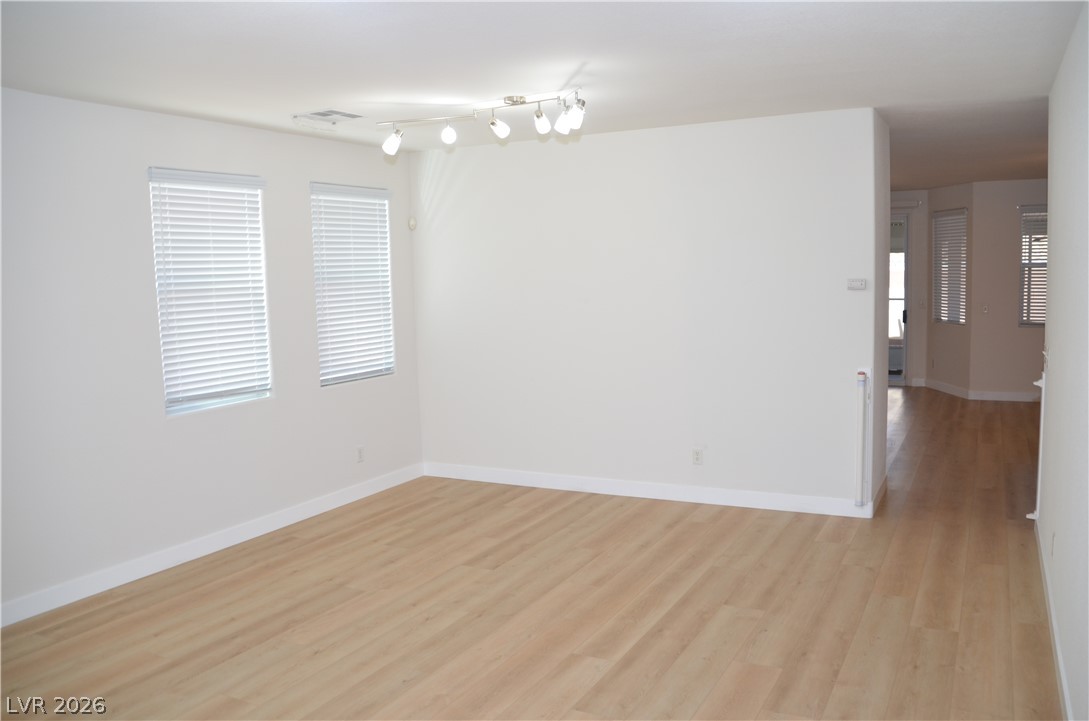 447 Groft Way Property Photo 7
