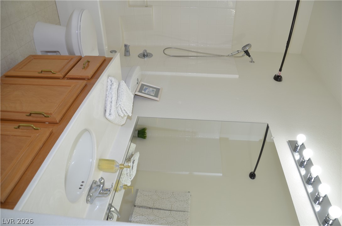 447 Groft Way Property Photo 27