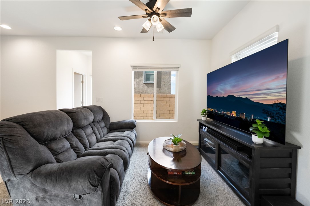 88 Golden Aria Avenue Property Photo 10