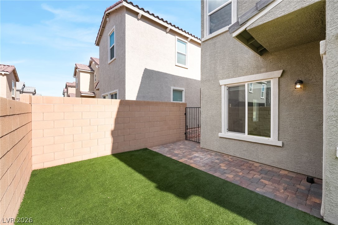 88 Golden Aria Avenue Property Photo 25