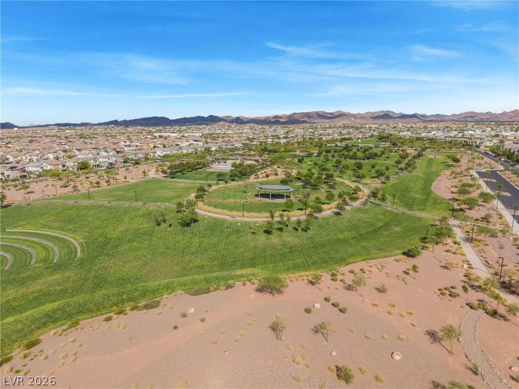 88 Golden Aria Avenue Property Photo 33