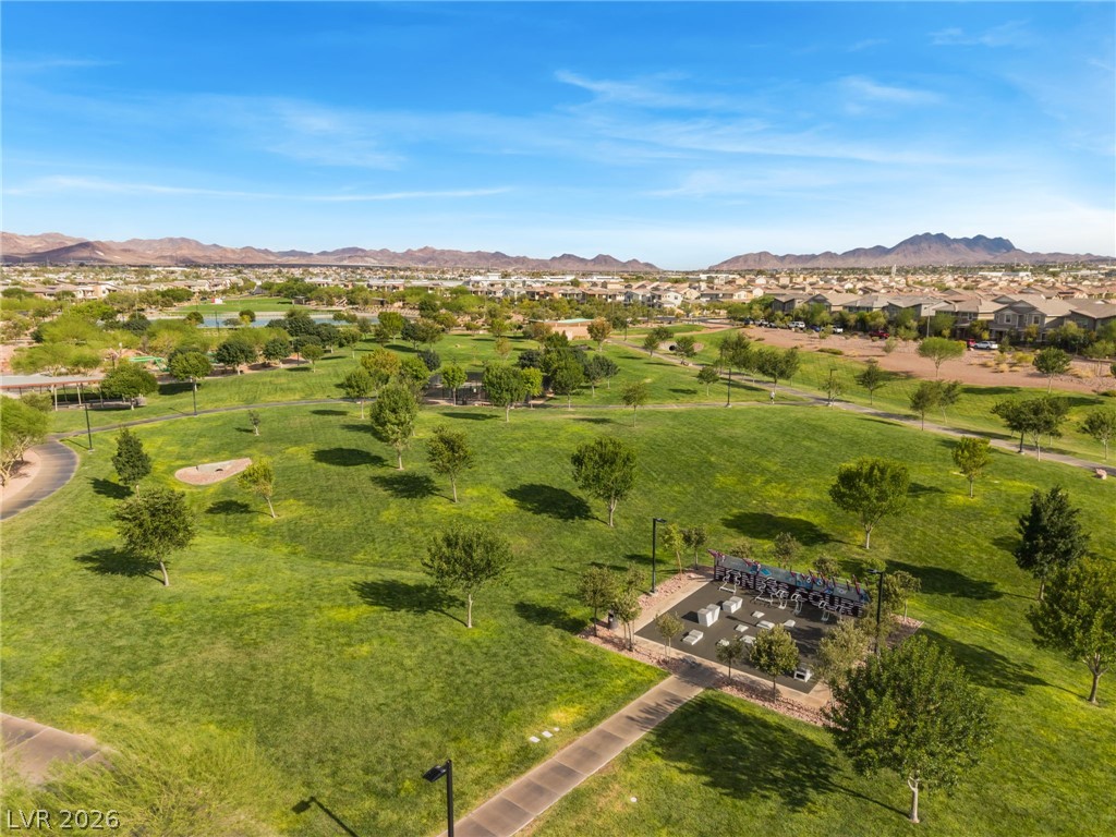 88 Golden Aria Avenue Property Photo 37