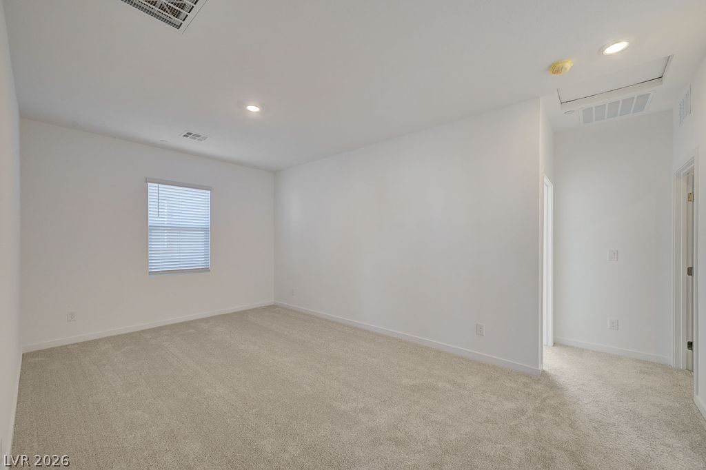 553 Preston Crest Street Property Photo 9