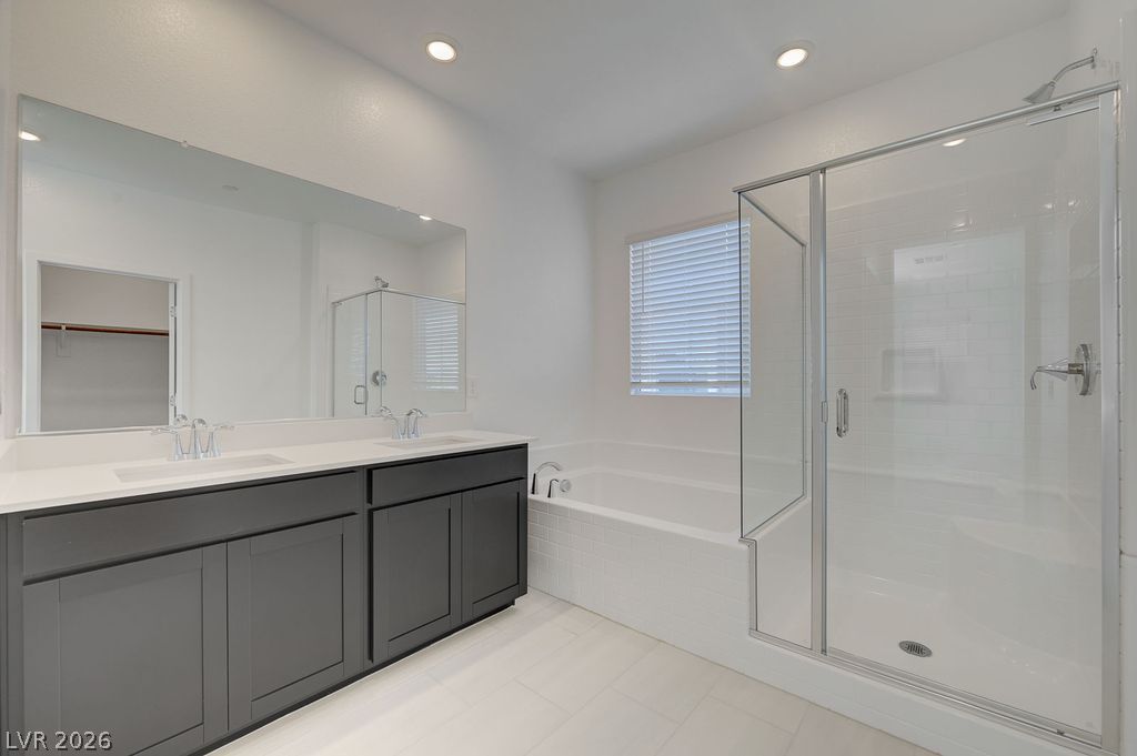 553 Preston Crest Street Property Photo 11