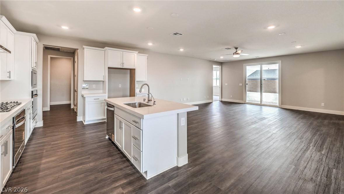 1300 Ryan River Place Property Photo 14