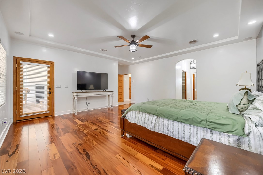 8865 West El Campo Grande Avenue Property Photo 8