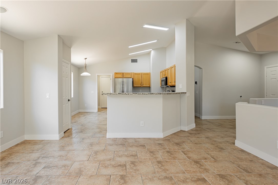 5657 Harbour Pointe Avenue Property Photo 6