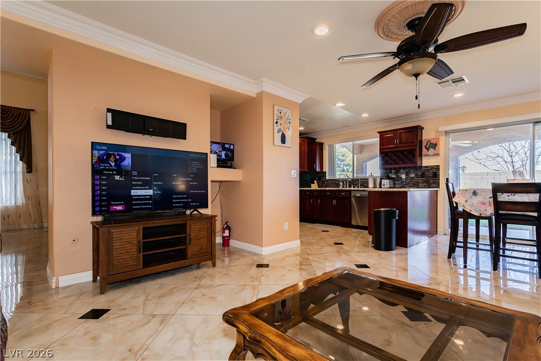 4346 Golden Ring Lane Property Photo 12