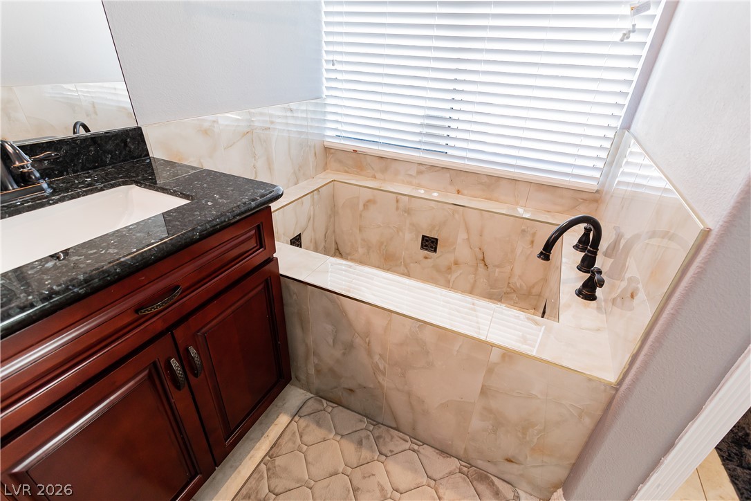 4346 Golden Ring Lane Property Photo 38