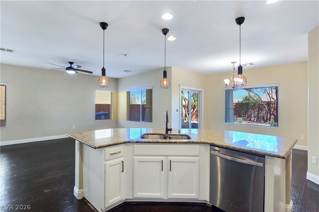 10667 Harvest Green Way Property Photo 14