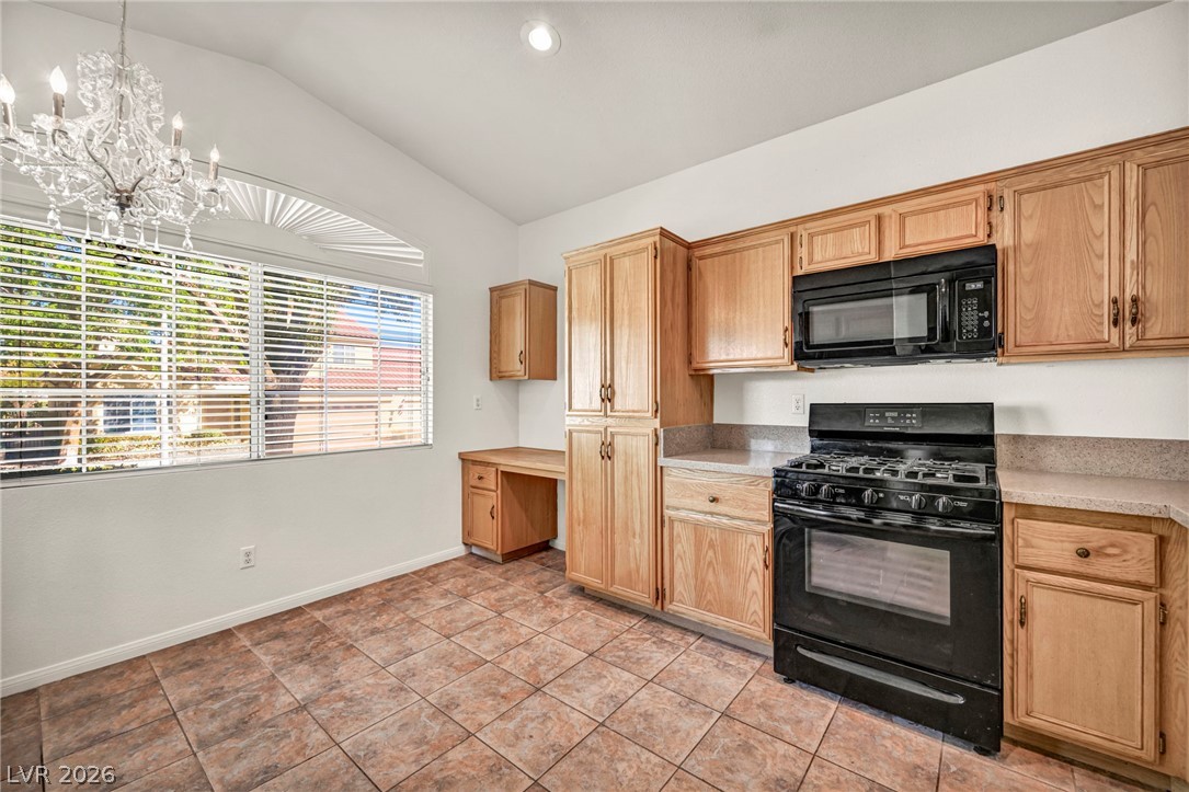 1745 Lily Pond Circle Property Photo 8