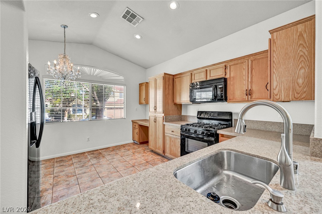 1745 Lily Pond Circle Property Photo 10
