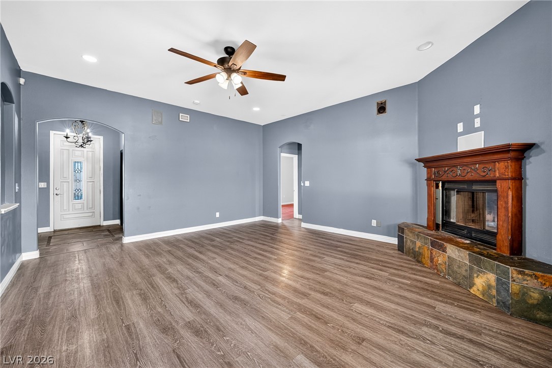 580 East Hickory Street Property Photo 6