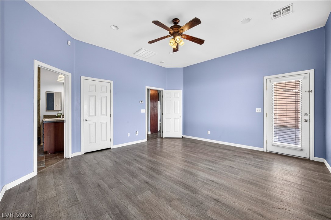580 East Hickory Street Property Photo 19