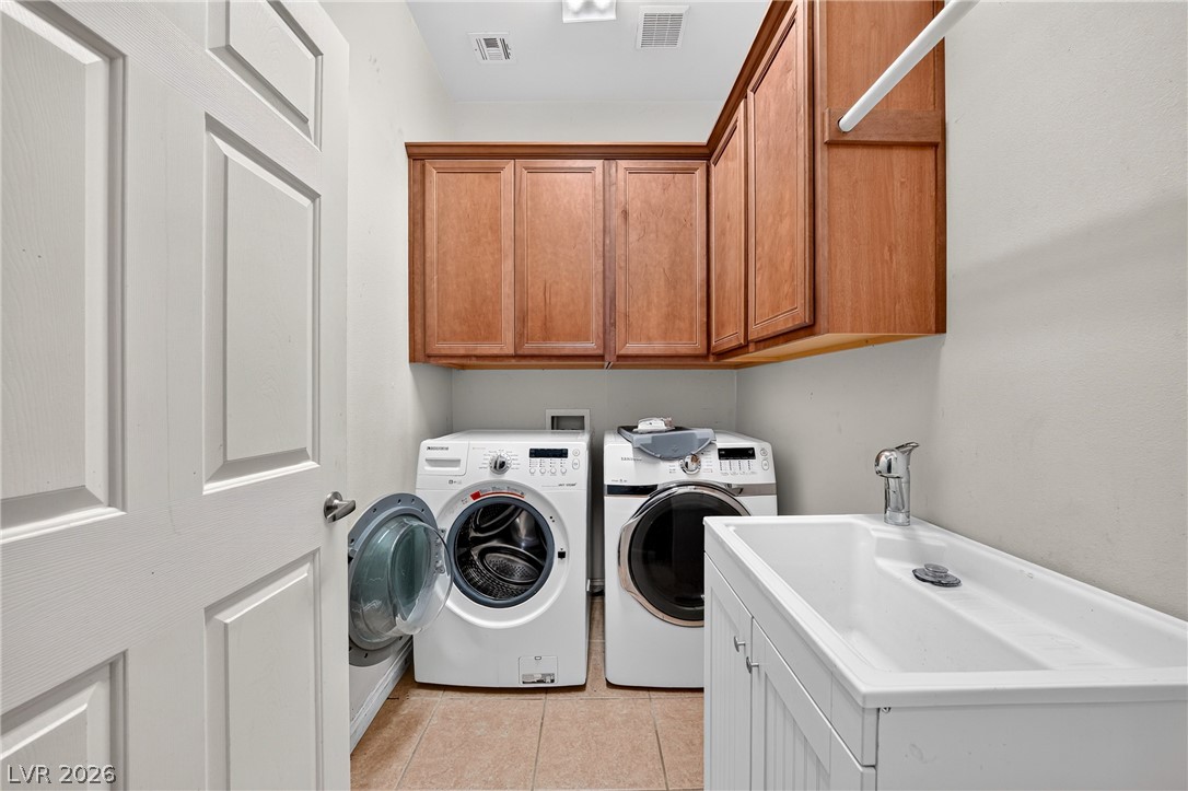 580 East Hickory Street Property Photo 41