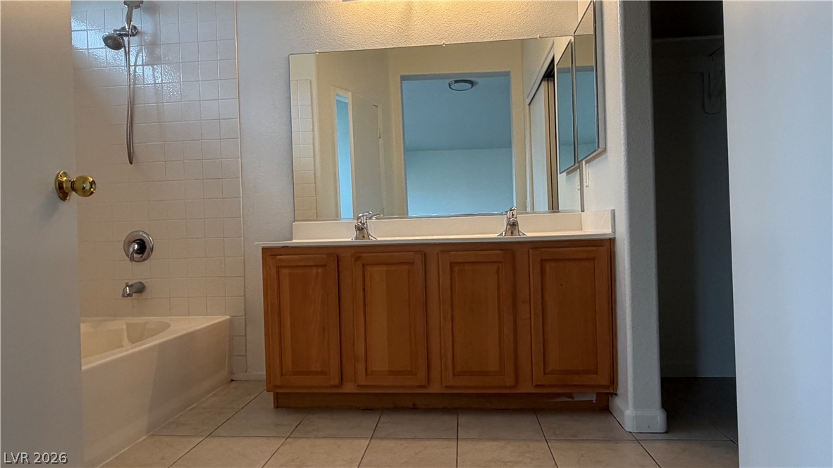 5328 Desert Columbine Court Property Photo 7