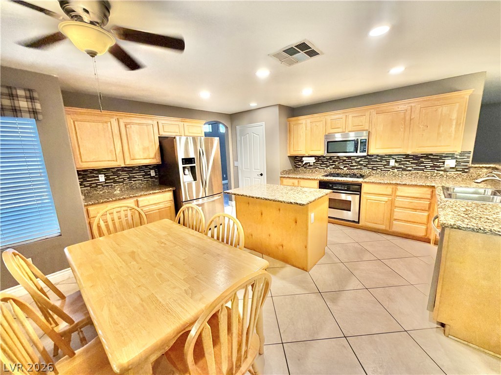 8832 Egyptian Avenue Property Photo 8