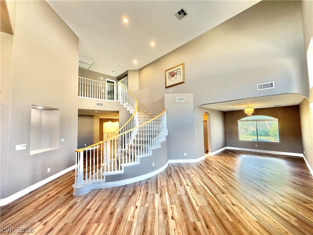 8832 Egyptian Avenue Property Photo 10