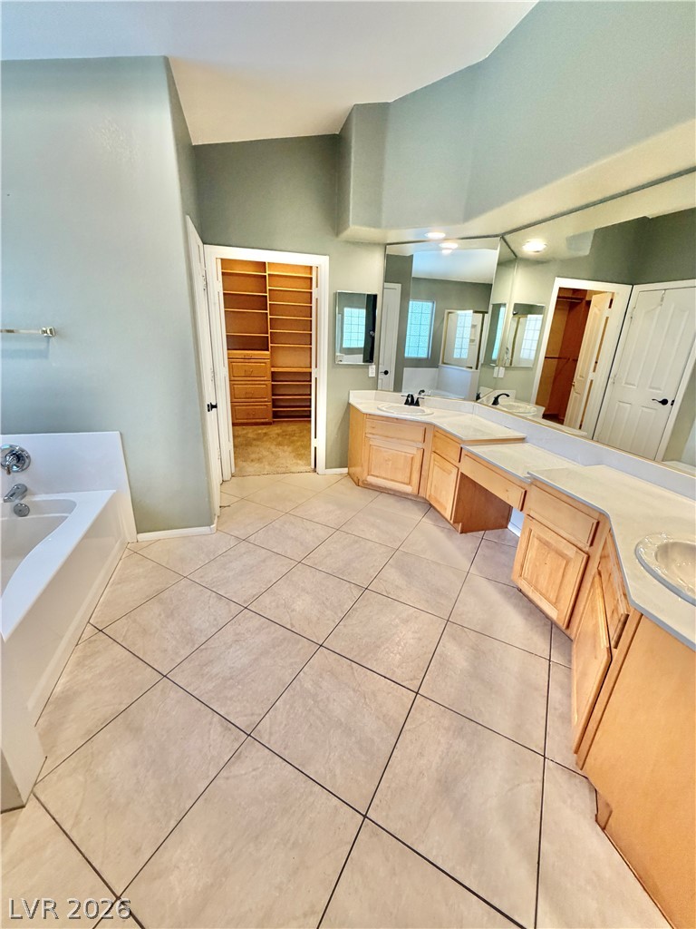 8832 Egyptian Avenue Property Photo 25