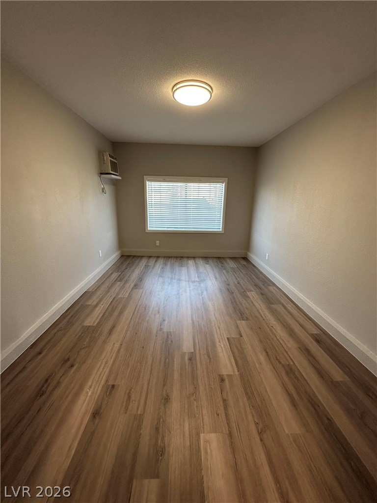 4100 Woodgreen Drive Property Photo 8
