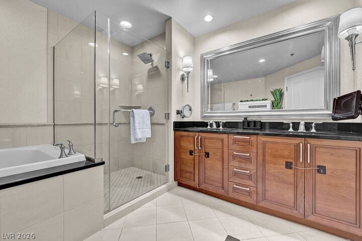 125 East Harmon Avenue 2215 Property Photo 15