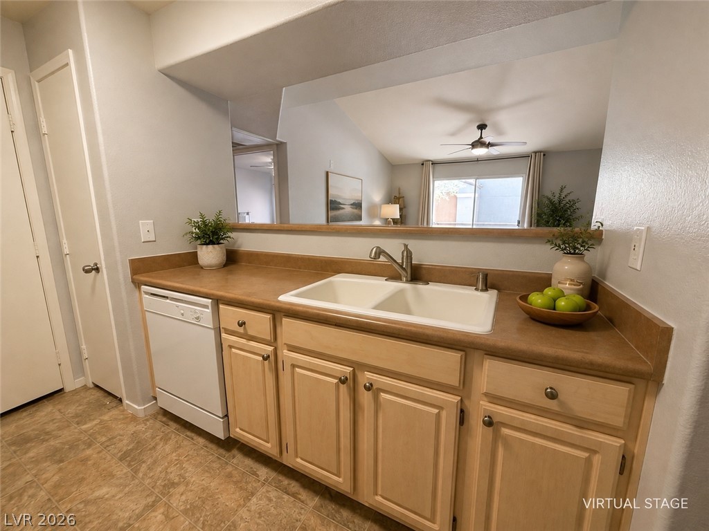 555 East Silverado Ranch Boulevard 2150 Property Photo 6