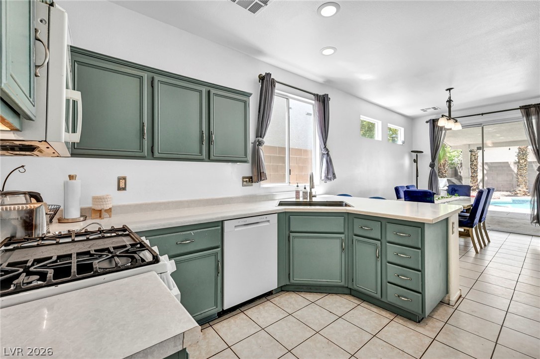 10052 Lemon Valley Avenue Property Photo 16
