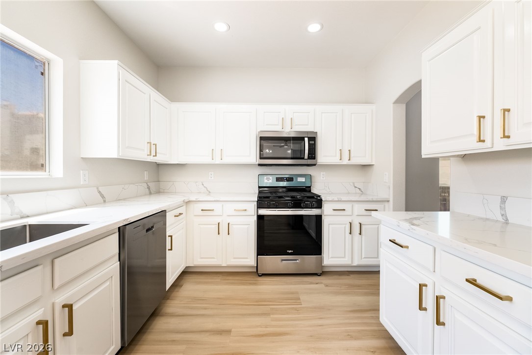 1293 Silver Knoll Avenue Property Photo 11