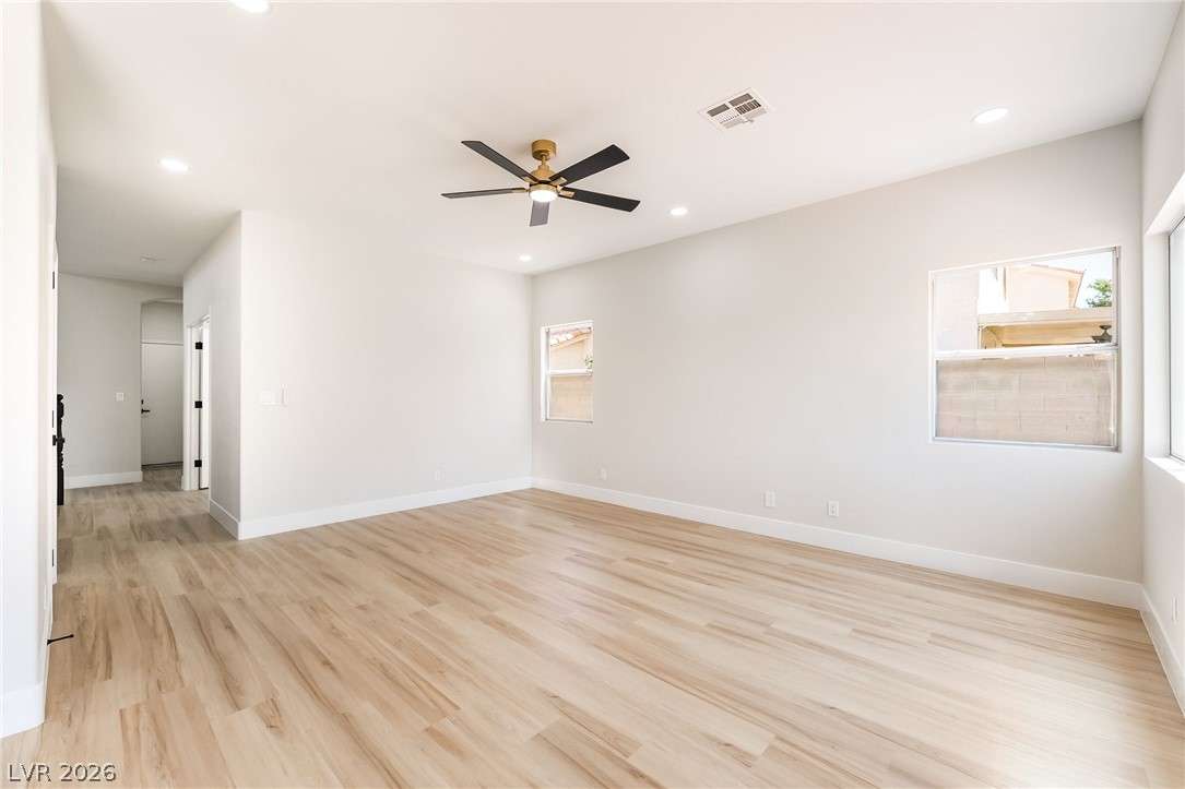 1293 Silver Knoll Avenue Property Photo 16