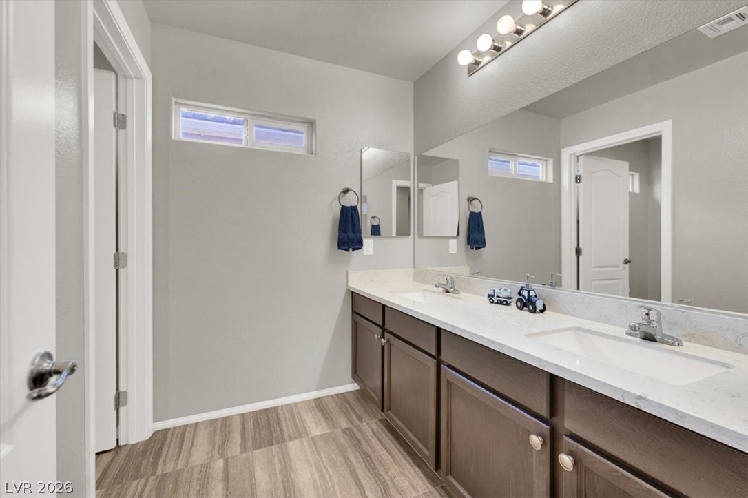10521 Sparks Summit Lane Property Photo 25