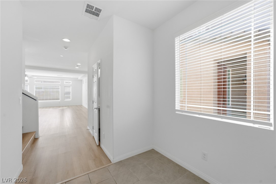 7780 Tyrell Peaks Street Property Photo 5