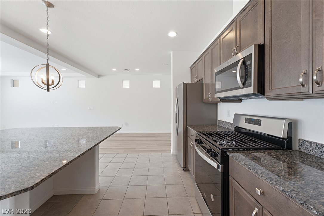 7780 Tyrell Peaks Street Property Photo 10