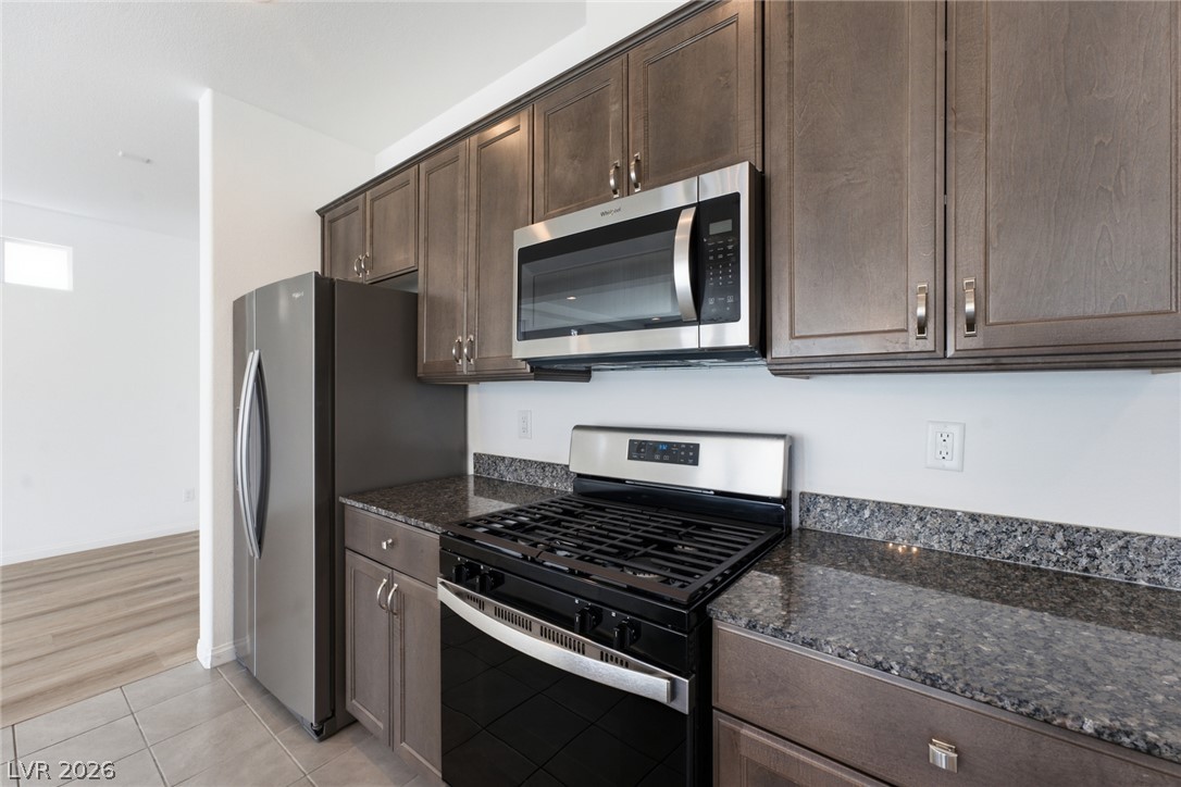 7780 Tyrell Peaks Street Property Photo 13