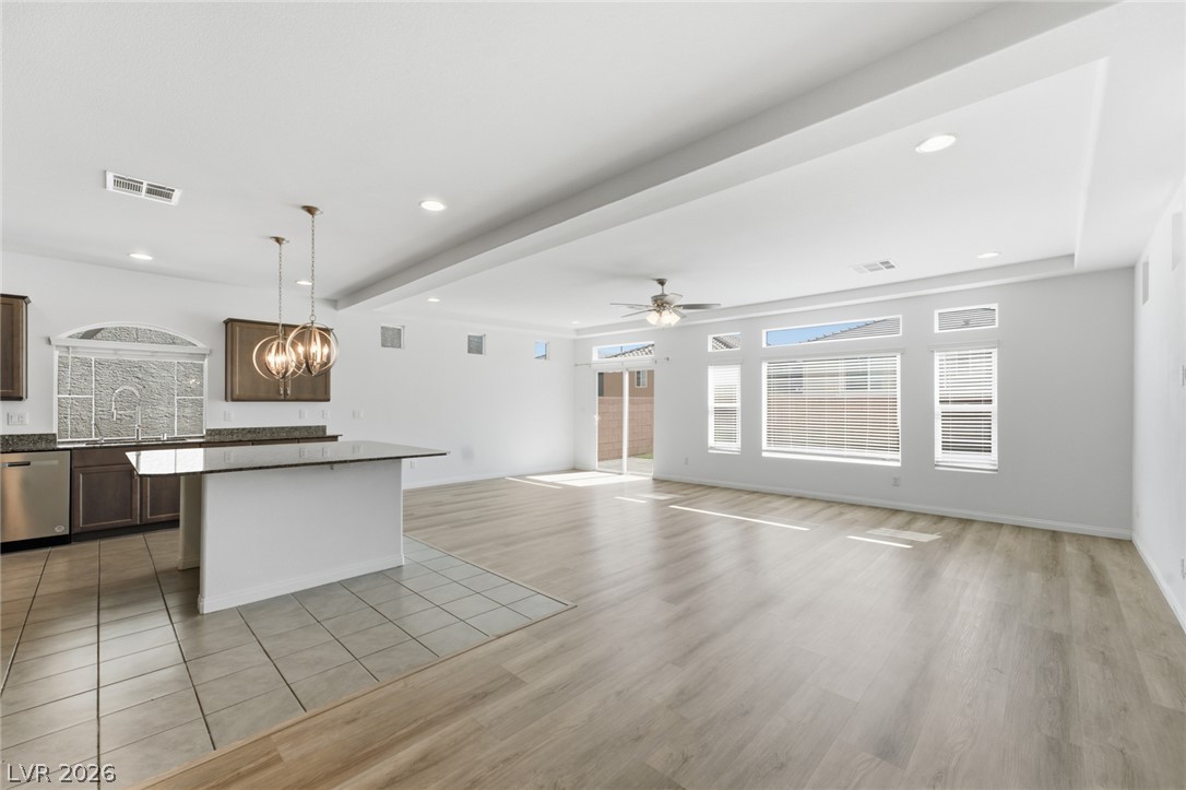 7780 Tyrell Peaks Street Property Photo 17