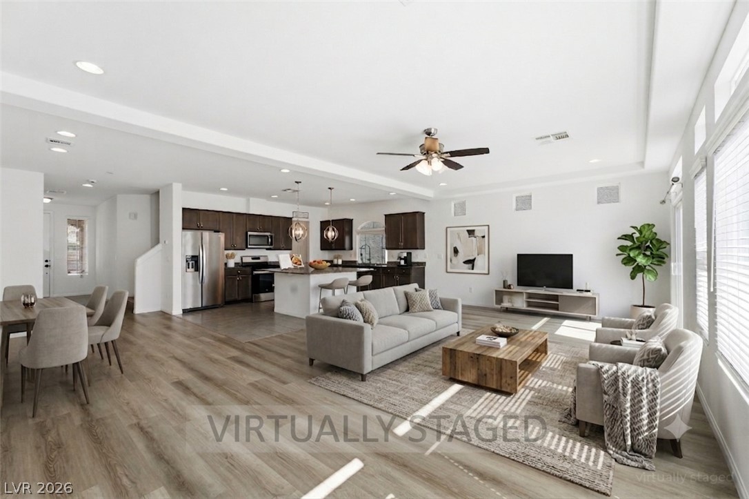 7780 Tyrell Peaks Street Property Photo 21