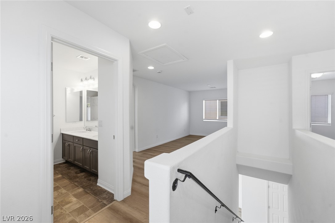 7780 Tyrell Peaks Street Property Photo 23