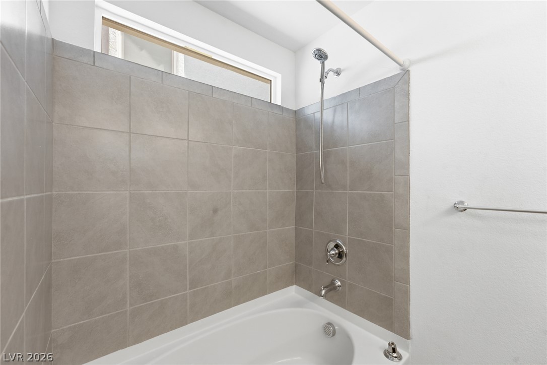 7780 Tyrell Peaks Street Property Photo 25