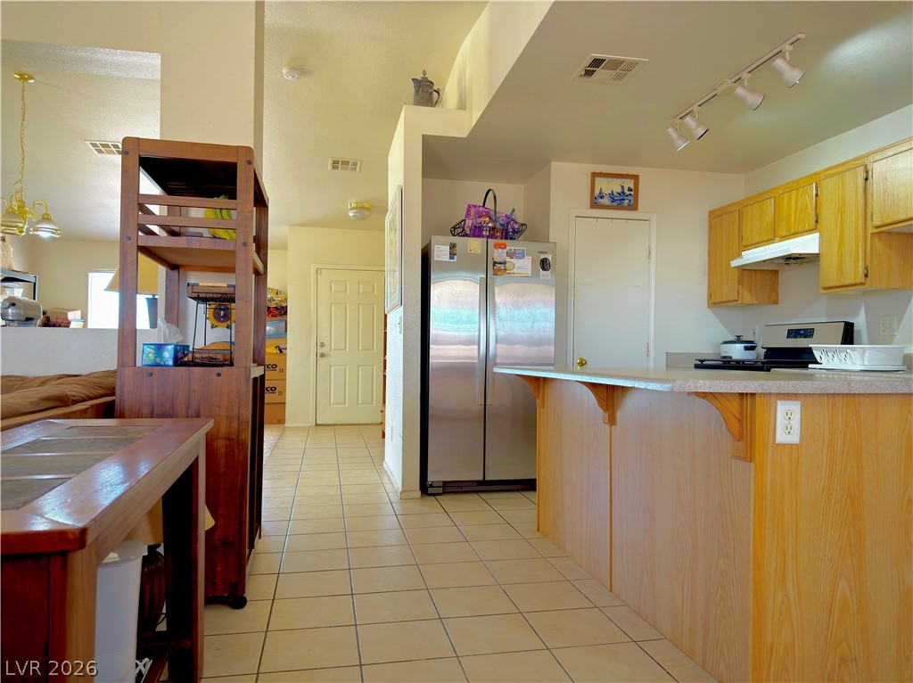 5218 Jungle Orchard Street Property Photo 6