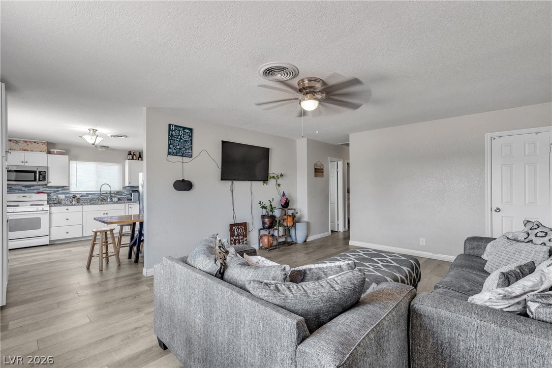 4629 San Circle Property Photo 4