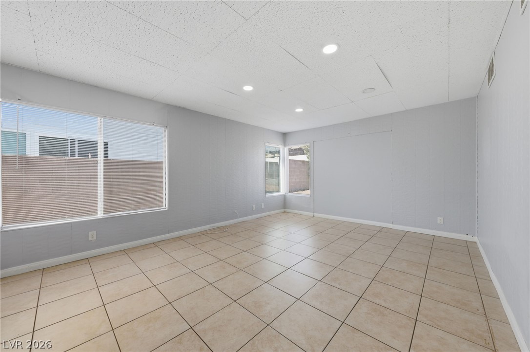 2749 Long Court Property Photo 9