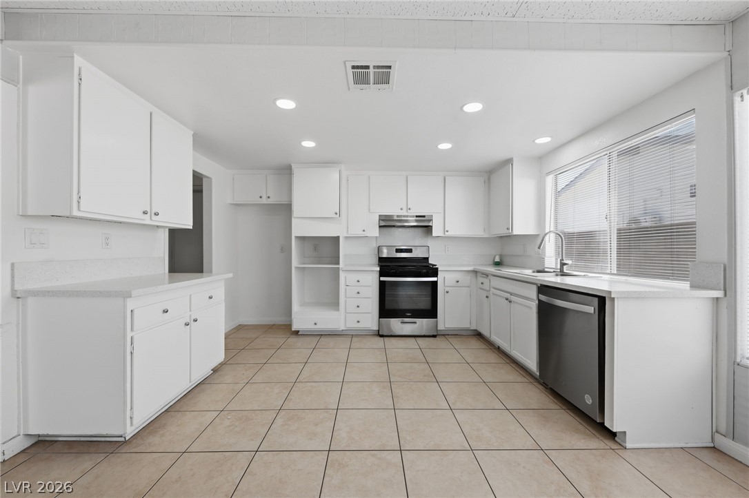 2749 Long Court Property Photo 11