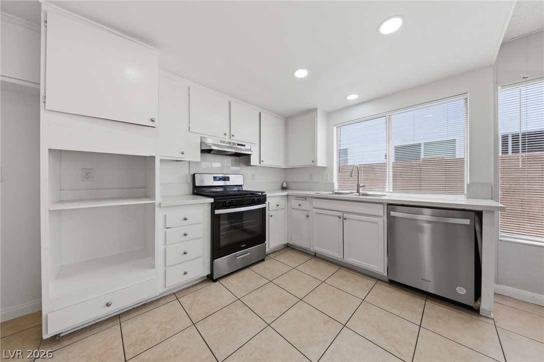 2749 Long Court Property Photo 12