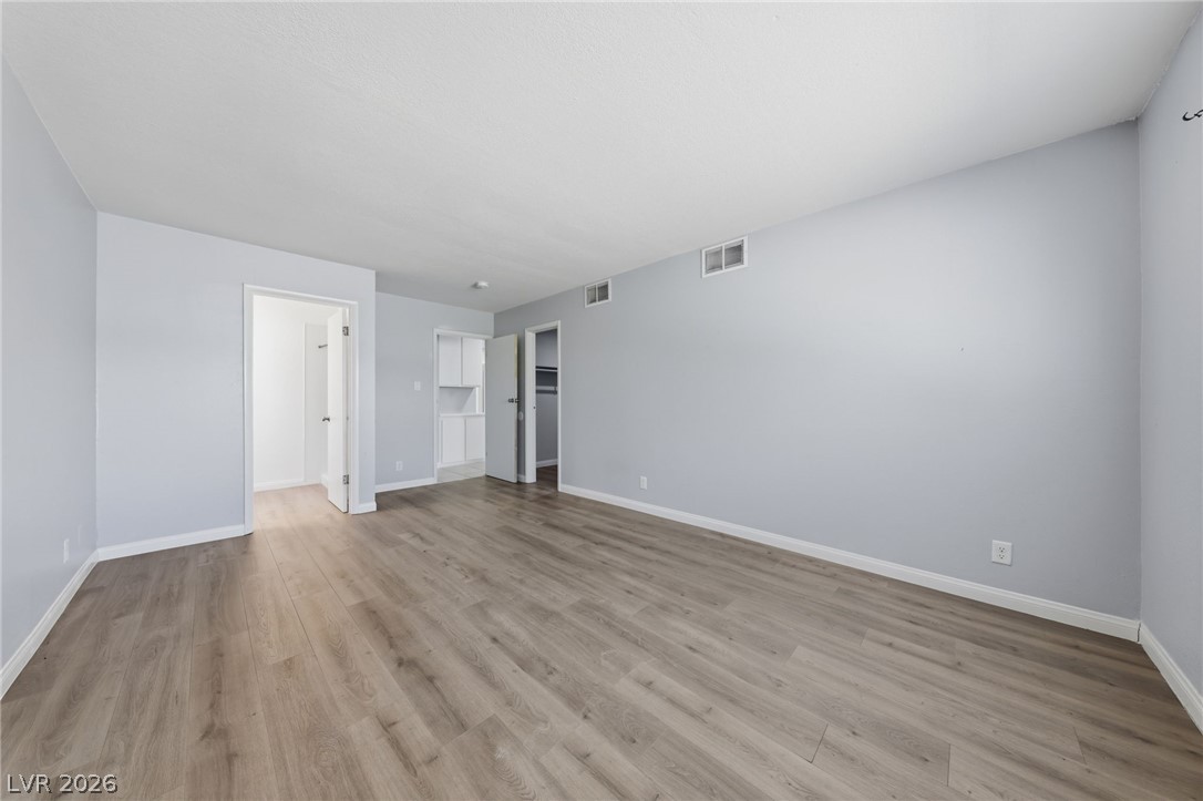 2749 Long Court Property Photo 20