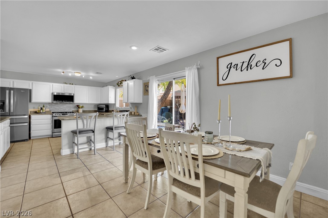 3726 Nestled Oak Avenue Property Photo 7