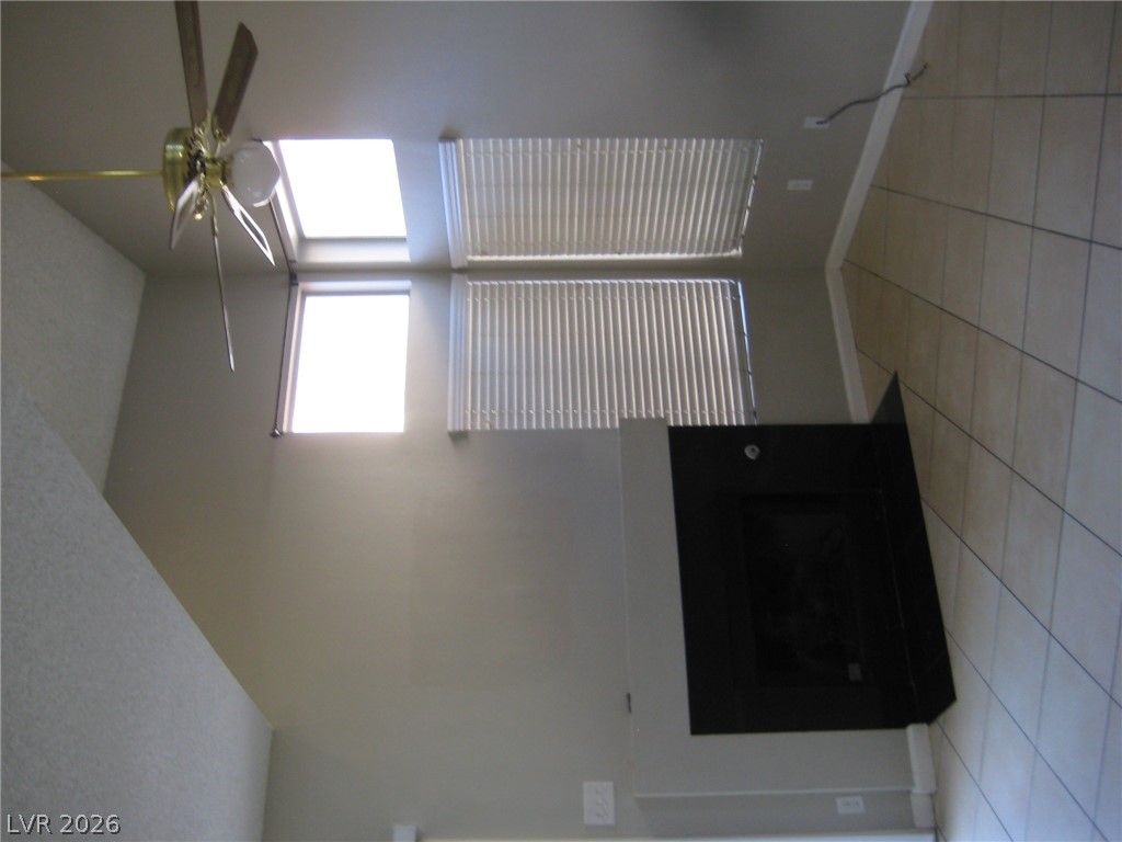 1709 Steamboat Drive Property Photo 5