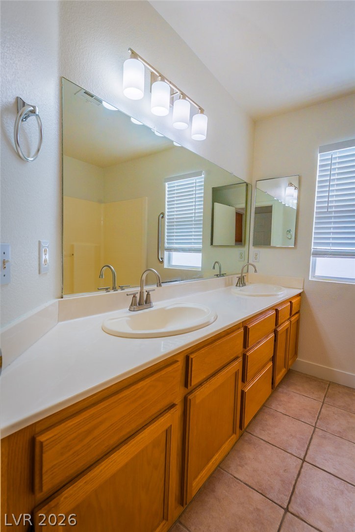 8924 Colorful Pines Avenue Property Photo 16